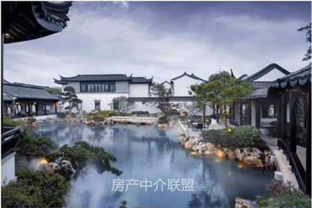 龙城华庭6室3厅2卫234㎡复式楼